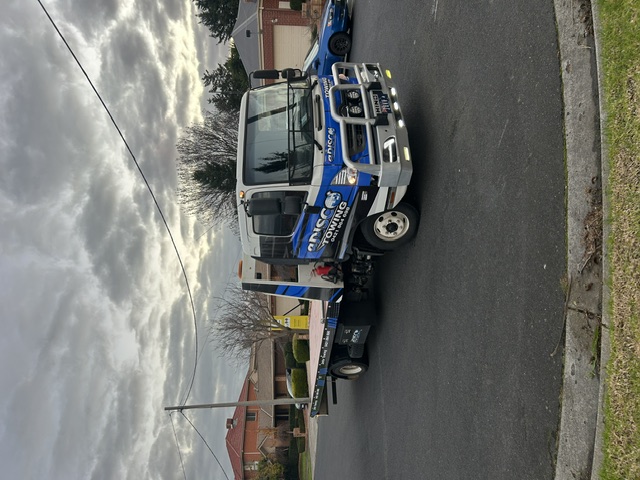 Abisco Towing truck fleet branding